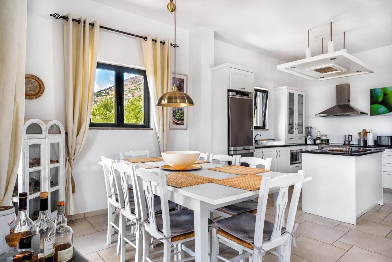 Villa Artemis เอลุนดา ภายนอก รูปภาพ