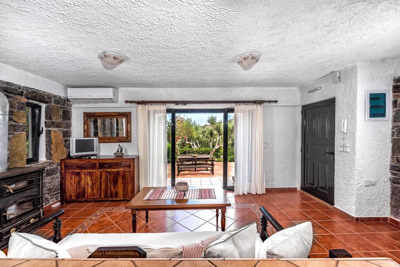 Villa Artemis เอลุนดา ภายนอก รูปภาพ